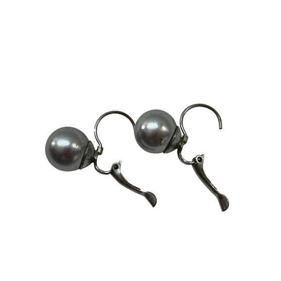 Silvertone Gray Faux Pearl Earrings Pierced Leverback .75 Inch Drop Dangle - Picture 3 of 5
